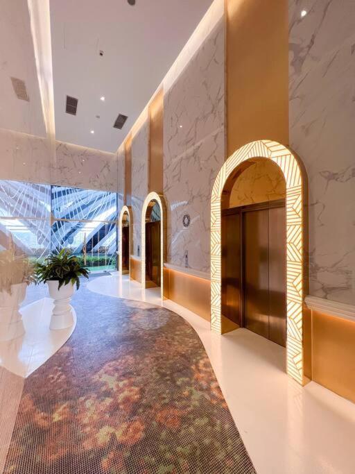 Modern Suites At Arte Mont Kiara By Iconique กัวลาลัมเปอร์ ภายนอก รูปภาพ