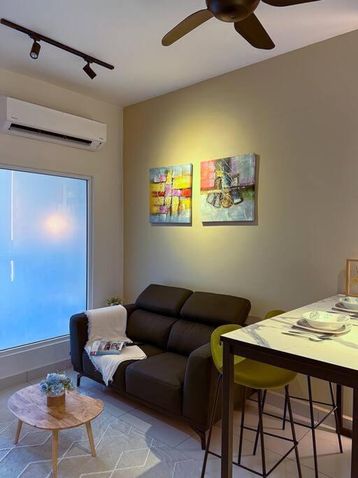 Modern Suites At Arte Mont Kiara By Iconique กัวลาลัมเปอร์ ภายนอก รูปภาพ