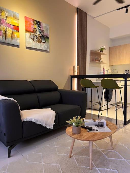 Modern Suites At Arte Mont Kiara By Iconique กัวลาลัมเปอร์ ภายนอก รูปภาพ