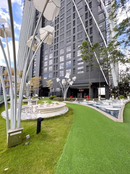 Modern Suites At Arte Mont Kiara By Iconique กัวลาลัมเปอร์ ภายนอก รูปภาพ